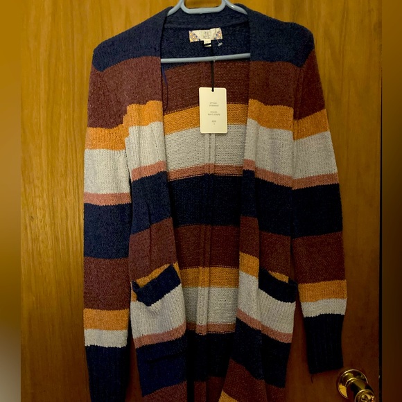 Cardigan - Picture 1 of 2